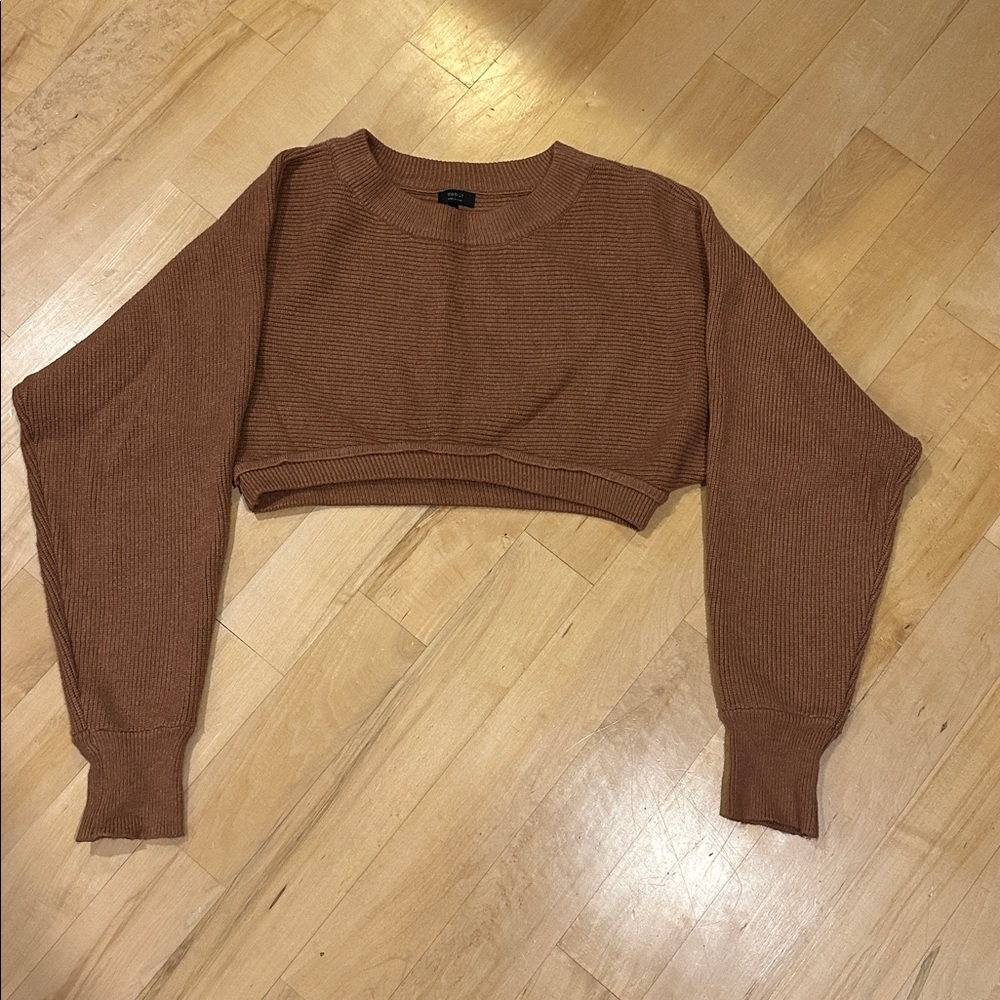 Debut Cropped Ribbed Knit Sweater in Brown